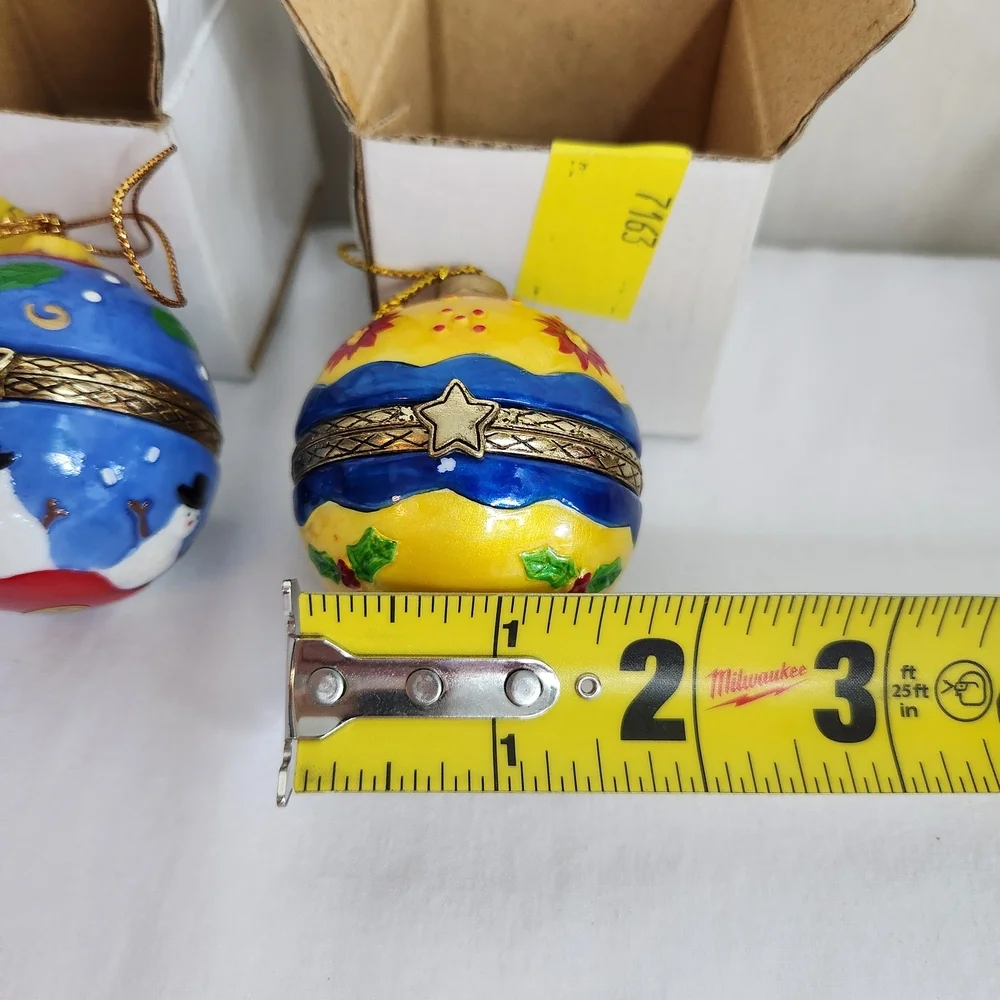 Vintage Ornament Duo Hinged Porcelin Boxes - Blue and Yellow. Flag/Snowman - Picture 3 of 6